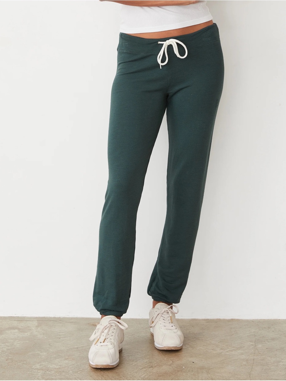 Monrow sz small, super soft vintage sweatpantDark Green Drawstring Lounge Pants